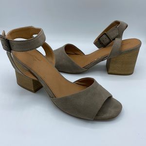 Universal Thread Block Heel Sandals